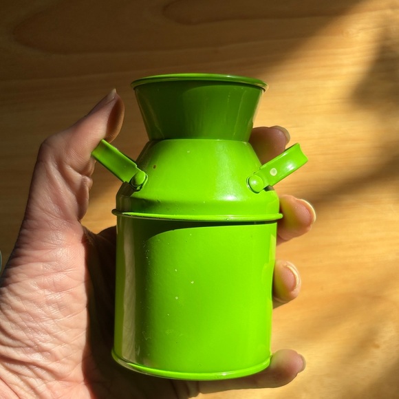 Adorable Mini Spring Garden Decor Set - Picture 5 of 7